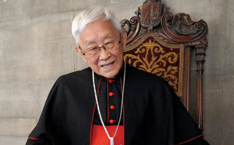 Cardenal Zen obtuvo permiso de China para ir Roma donde cuestiona decano de los cardenales