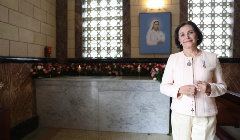 Trinette Durán, la médica venezolana que recibió el primer milagro de la hermana Carmen Rendiles