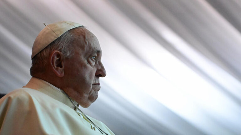 ¿De qué murió el Papa? Vaticano da a conocer causas de la muerte