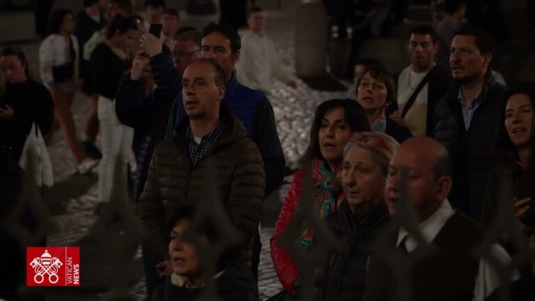 El Rosario por el Papa en Santa María la Mayor, Reina: Transformando el dolor en esperanza