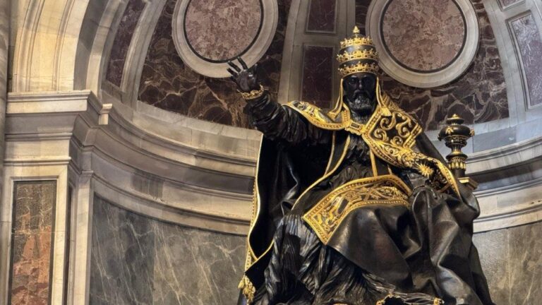 Nueva luz en la Basílica de San Pedro, se presentan las últimas obras de restauración