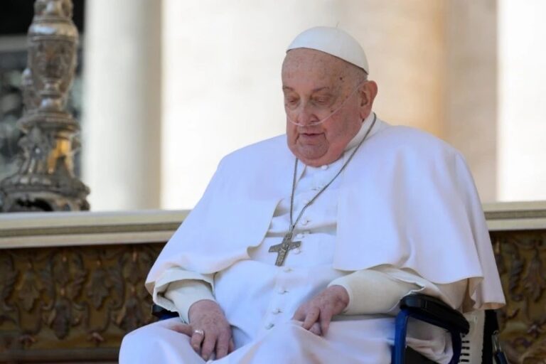 El Papa: En la convalecencia, siento el «dedo de Dios» y experimento su cariñosa caricia