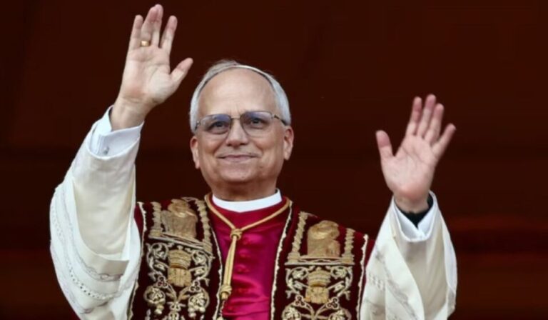 Desde San Pedro, el Papa León XIV inicia su pontificado con un llamado a la unidad y al diálogo