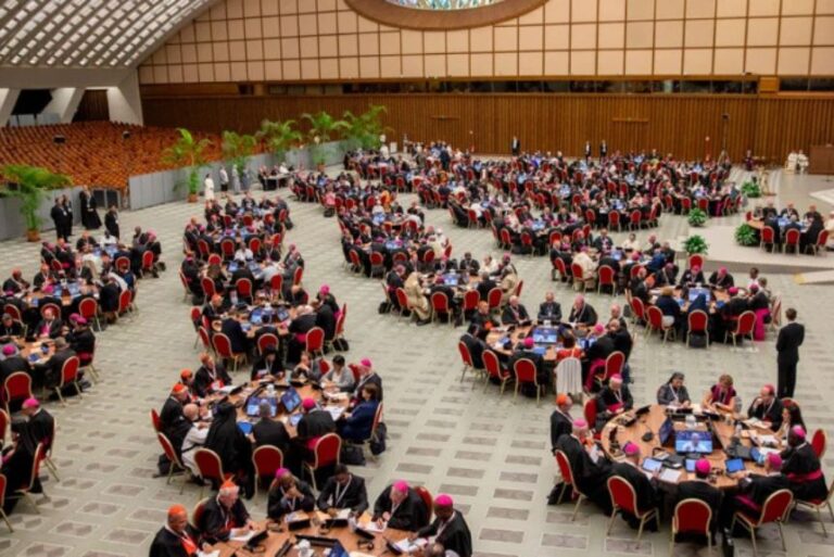 El Sínodo en tiempos de Francisco: Iglesia que camina unida hacia su renovación