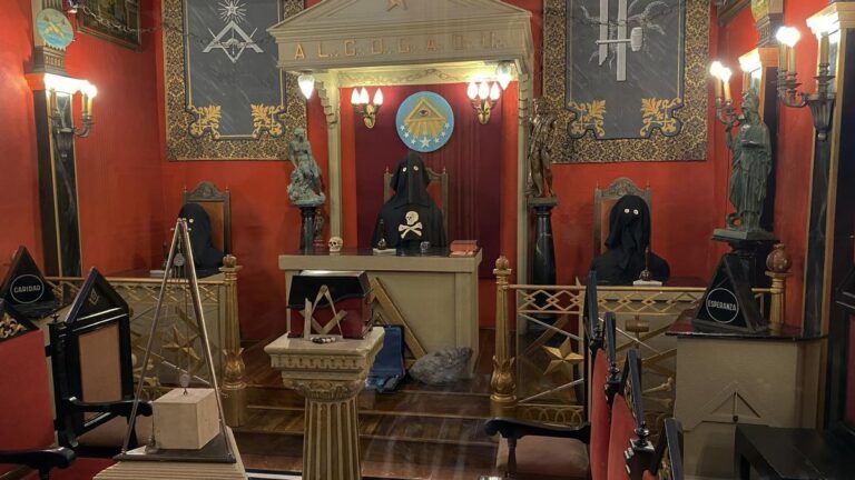 Cuando el silencio es desprecio: la masonería ya no ataca a la Iglesia… porque la considera irrelevante